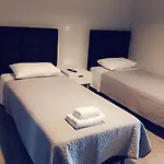 Appartement George 2 *